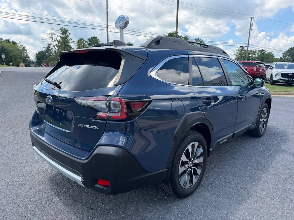 Used 2023 Subaru Outback Limited AWD/4WD image 5