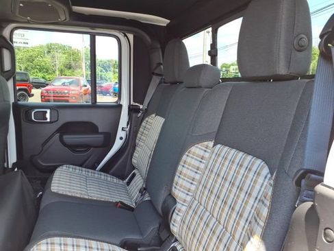 New 2026 Jeep Gladiator Sport AWD/4WD image 7