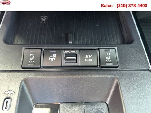 Used 2026 Toyota Corolla Cross AWD Hybrid w/ Convenience Package image 27