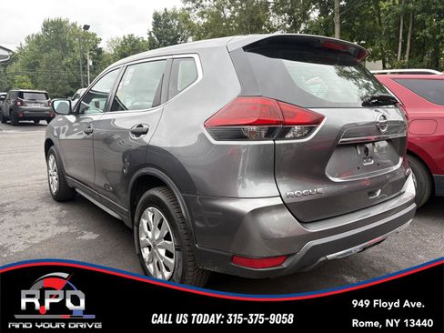 Used 2018 Nissan Rogue S AWD/4WD image 2