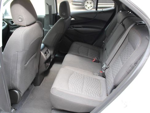 Used 2021 Chevrolet Equinox LT image 17