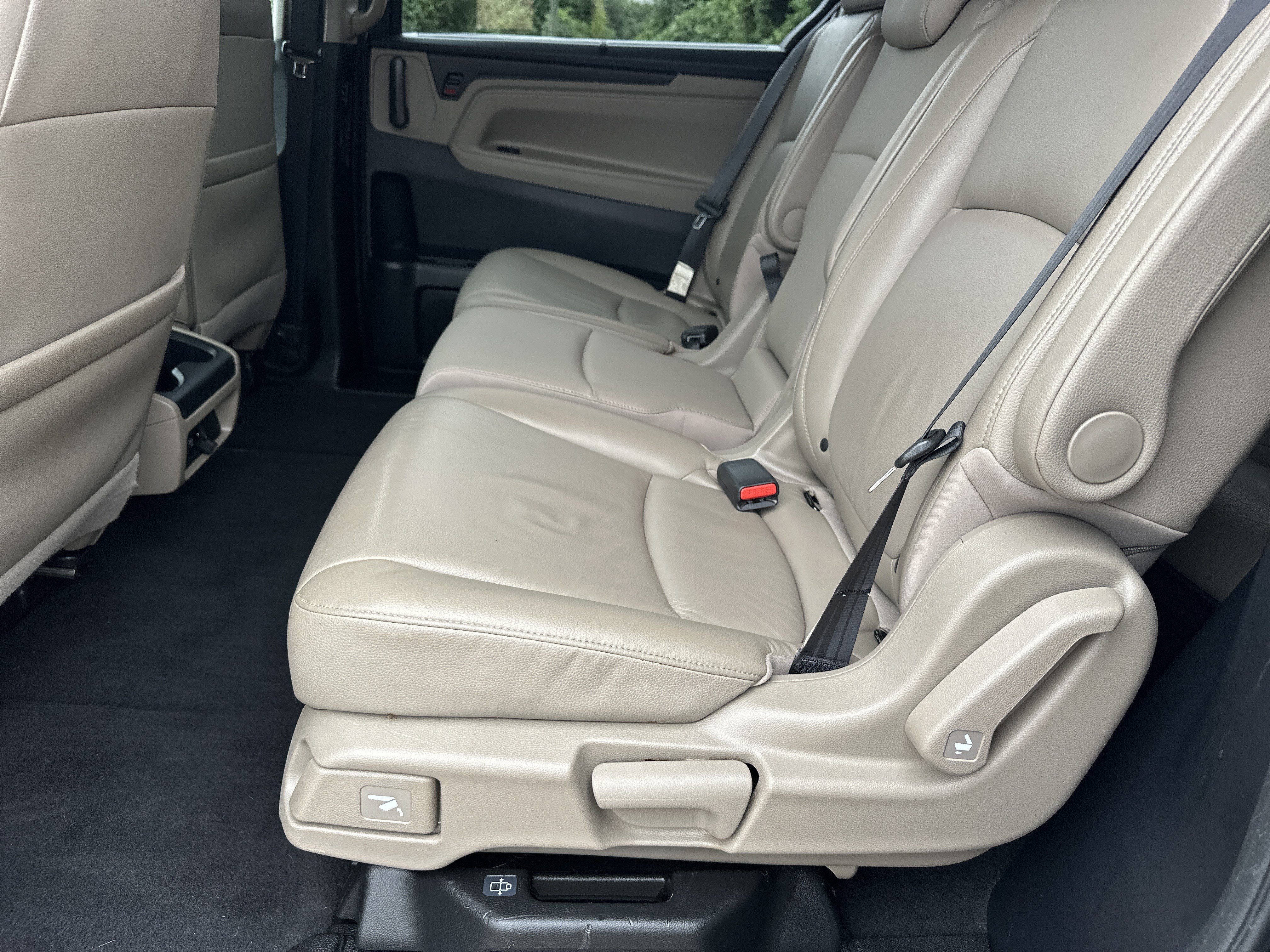 Used 2018 Honda Odyssey EX-L image 25