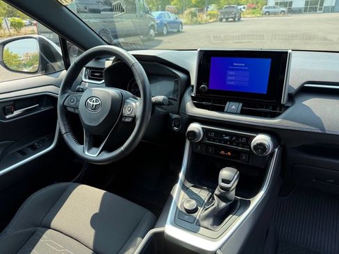 Certified 2024 Toyota RAV4 SE w/ Convenience Package AWD/4WD image 21