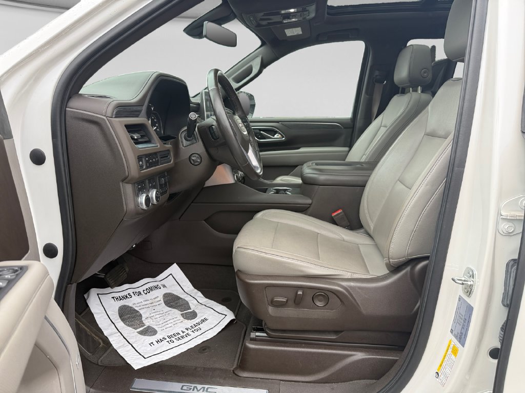 Used 2021 GMC Yukon SLT w/ SLT Luxury Plus Package AWD/4WD image 9