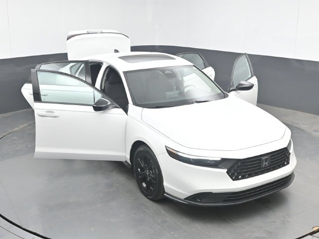 Certified 2025 Honda Accord SE image 49