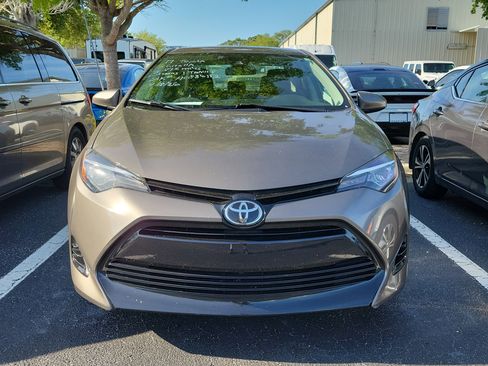 Used 2017 Toyota Corolla LE image 2