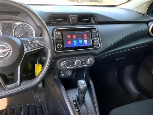Used 2023 Nissan Versa S w/ Trunk Package image 7