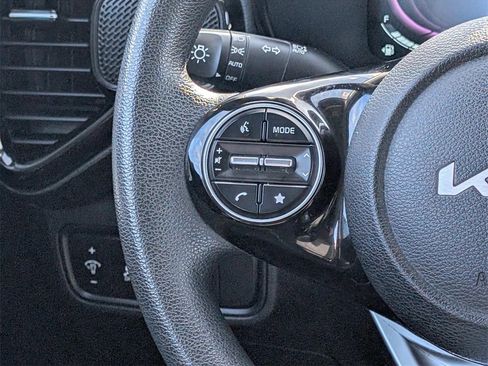 Used 2024 Kia Soul S image 13