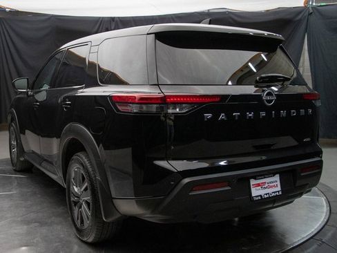 Used 2023 Nissan Pathfinder S w/ Cargo Package image 10