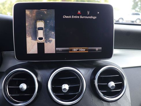 Used 2019 Mercedes-Benz GLC 300 4MATIC Coupe image 28