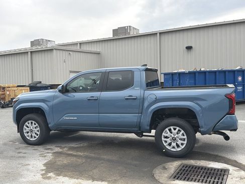 New 2026 Toyota Tacoma SR5 AWD/4WD image 8