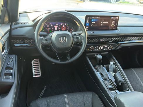 Used 2024 Honda Accord Sport image 18
