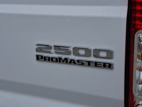 Used 2024 RAM ProMaster 2500 w/ Safety Group FWD image 26
