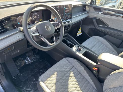New 2026 Volkswagen Tiguan S FWD image 10