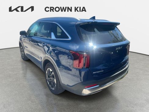Certified 2025 Kia Sorento S w/ Panoramic Sunroof Package FWD image 6
