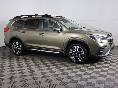 Used 2023 Subaru Ascent Limited image 16