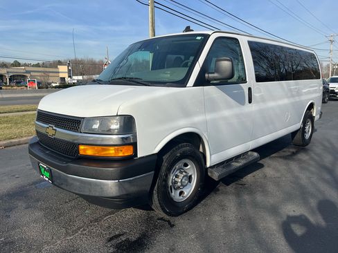 Used 2019 Chevrolet Express 3500 LT w/ LT Preferred Equipment Group image 2