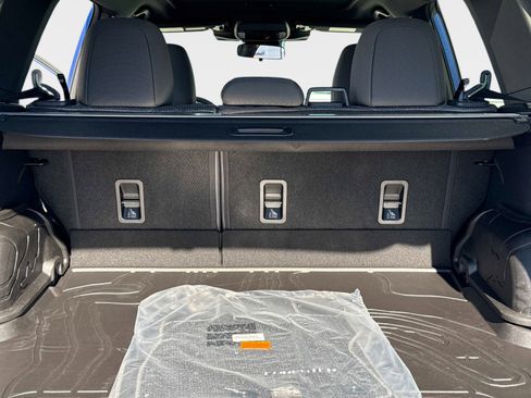 New 2026 Subaru Forester Premium image 12