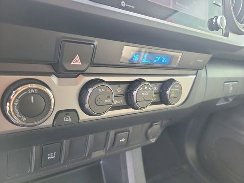 Used 2023 Toyota Tacoma SR image 21