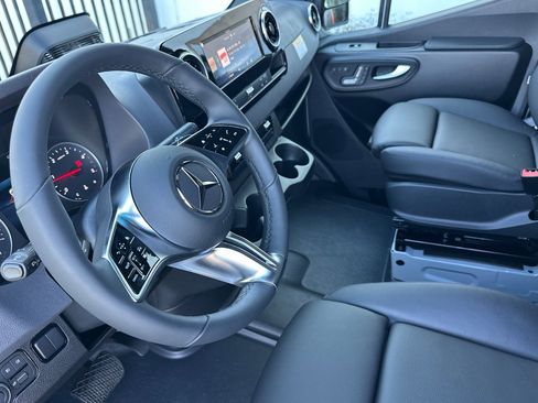 New 2026 Mercedes-Benz Sprinter 2500 image 10