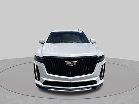 Certified 2024 Cadillac Escalade ESV V AWD/4WD image 11