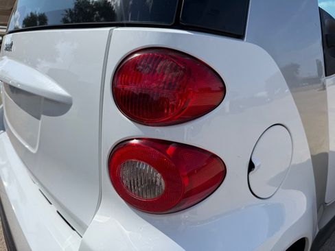 Used 2015 smart fortwo pure RWD image 9