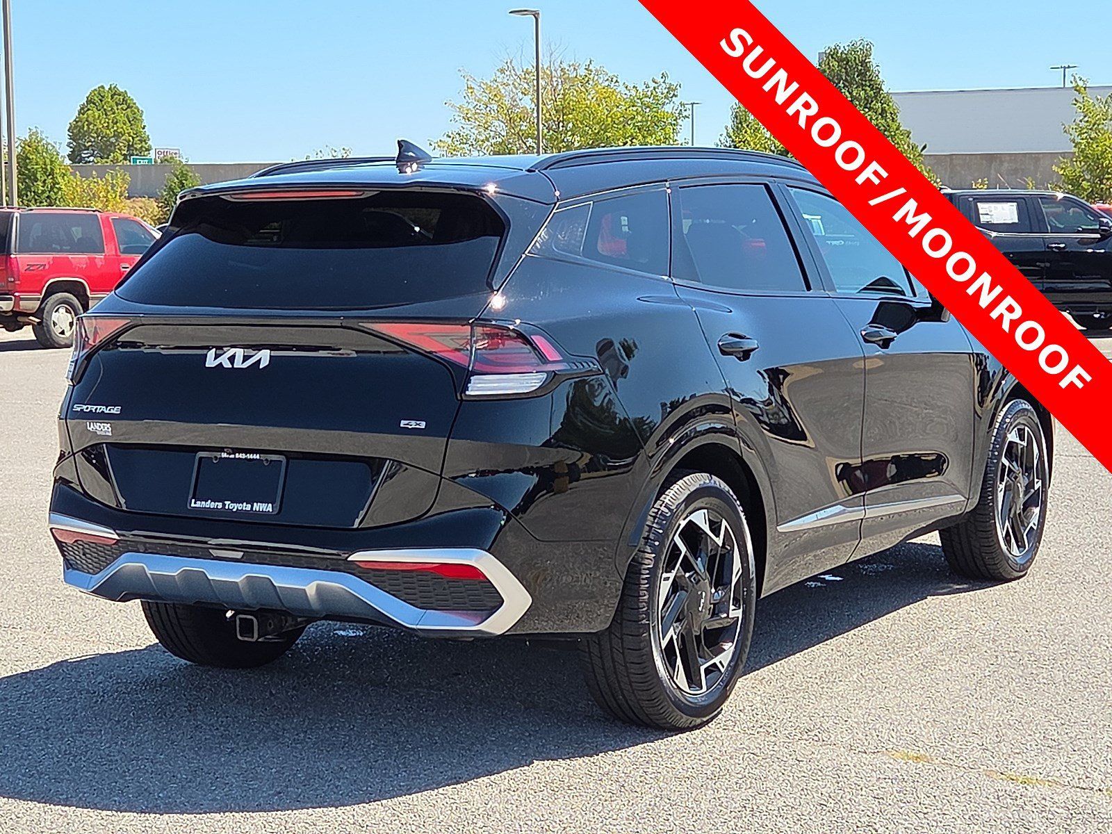 Used 2024 Kia Sportage SX AWD/4WD image 5