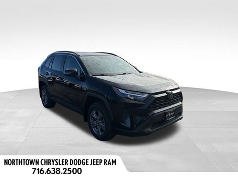 Used 2024 Toyota RAV4 XLE image 1