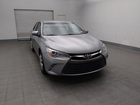 Used 2016 Toyota Camry LE FWD image 14