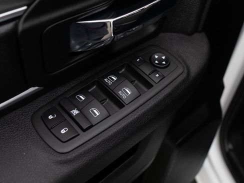 Used 2022 RAM 1500 Classic Warlock w/ Technology Package I image 17