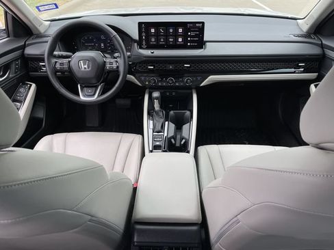 Used 2026 Honda Accord Touring image 10