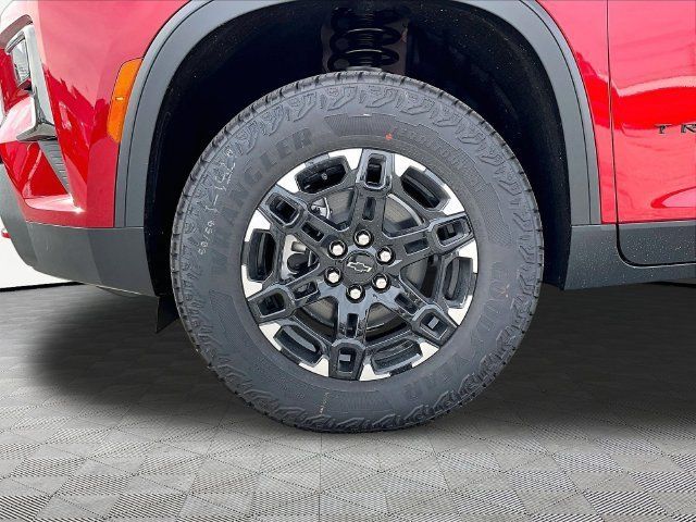New 2027 Chevrolet Traverse Z71 w/ Driver Confidence Package AWD/4WD image 7