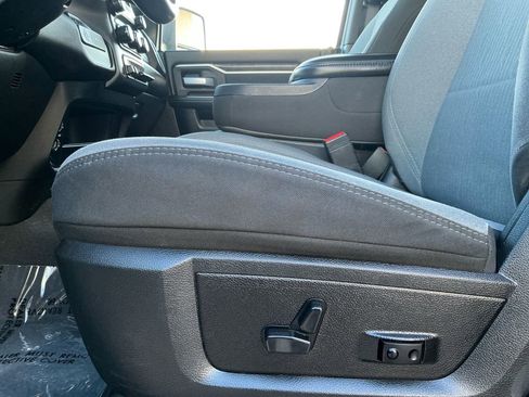 Used 2024 RAM 3500 Big Horn image 23