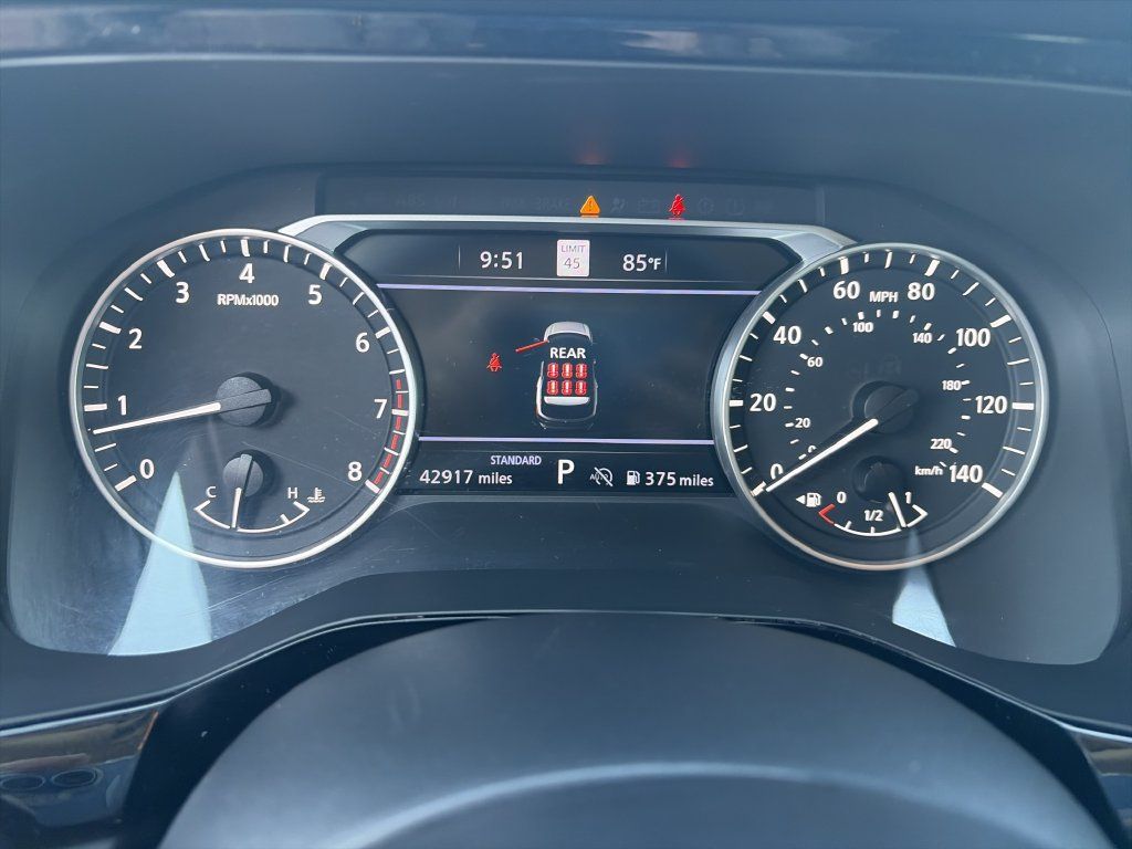 Used 2025 Nissan Pathfinder SL FWD image 35