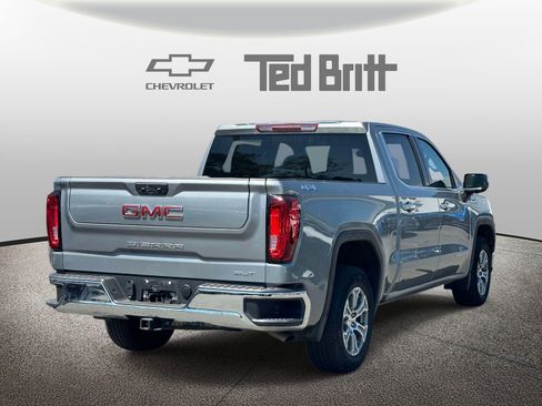 Used 2025 GMC Sierra 1500 SLT AWD/4WD image 4