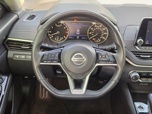Used 2022 Nissan Altima 2.5 SV w/ SV Premium Package FWD image 49