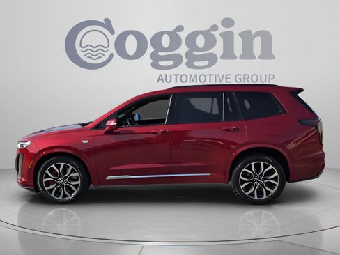 Used 2023 Cadillac XT6 Sport w/ Platinum Package AWD/4WD image 2