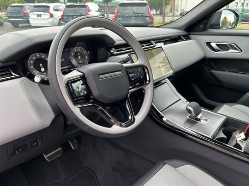 New 2026 Land Rover Range Rover Velar Dynamic SE image 12