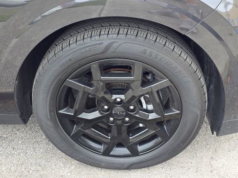 Certified 2025 Kia Carnival SX Prestige FWD image 6