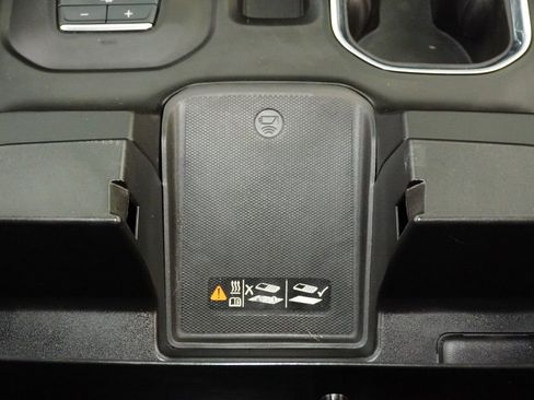 Used 2022 GMC Sierra 1500 Denali Ultimate AWD/4WD image 18
