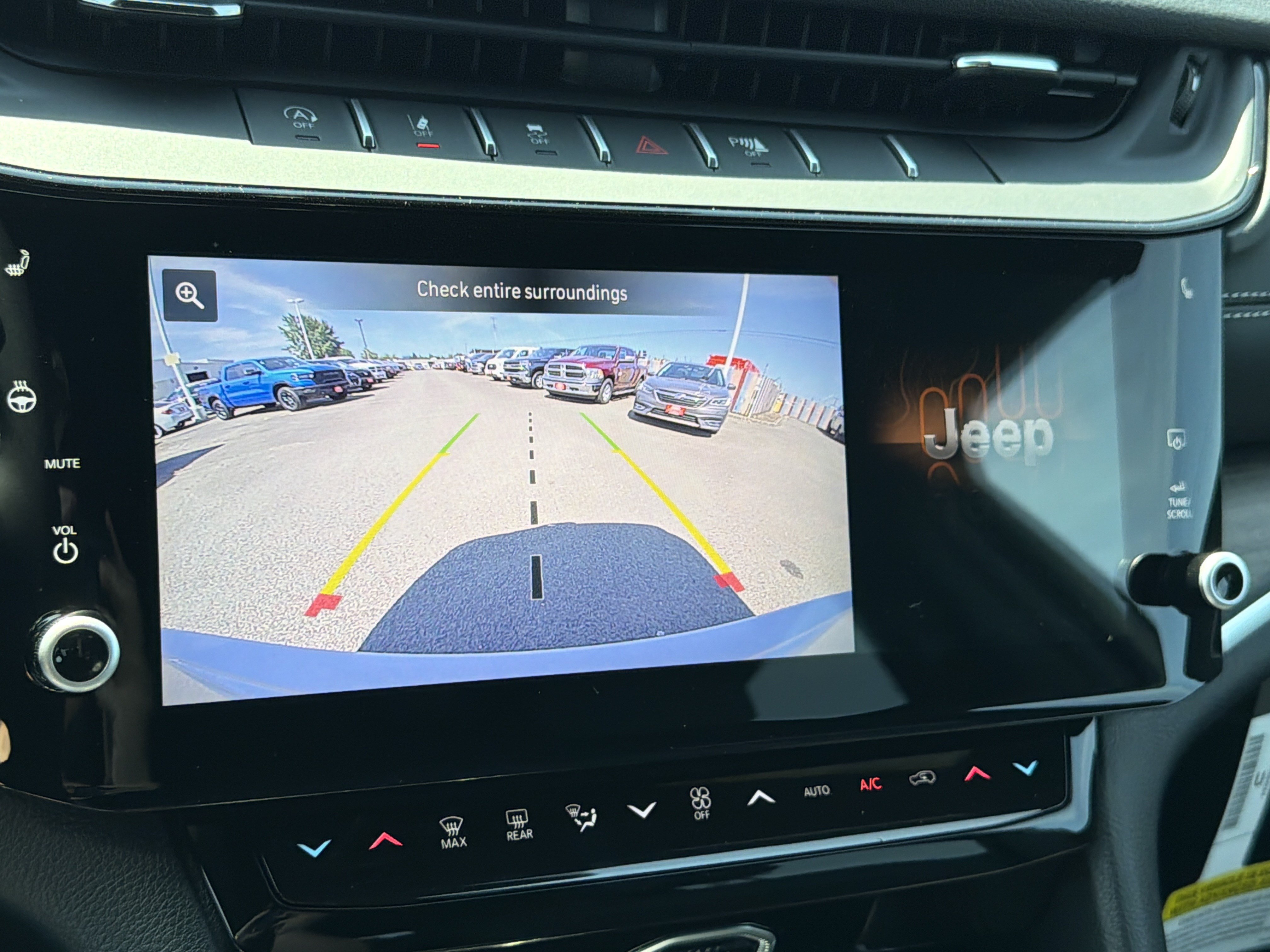 New 2026 Jeep Grand Cherokee Altitude AWD/4WD image 22