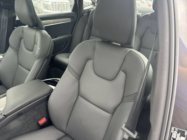 Used 2025 Volvo S90 B6 Plus AWD/4WD image 20