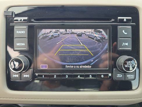 Used 2022 Honda HR-V LX image 17
