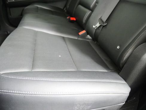 Used 2022 Kia Telluride LX image 15