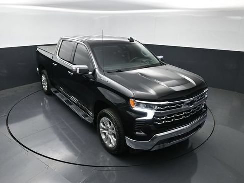 Used 2023 Chevrolet Silverado 1500 LTZ w/ LTZ Premium Package AWD/4WD image 19