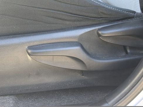 Used 2016 Toyota RAV4 XLE image 21