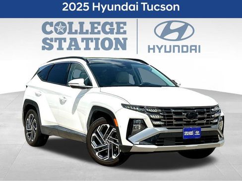 Used 2025 Hyundai Tucson Limited FWD image 1