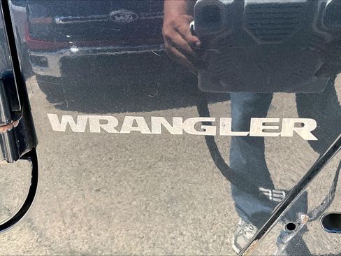 Used 2008 Jeep Wrangler Rubicon w/ Dual Top Group AWD/4WD image 9