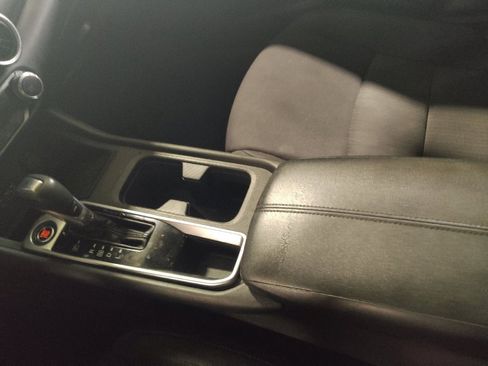 Used 2022 Nissan Sentra SV FWD image 26