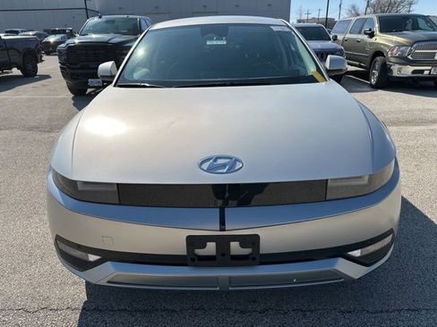 Used 2024 Hyundai Ioniq 5 SEL image 3